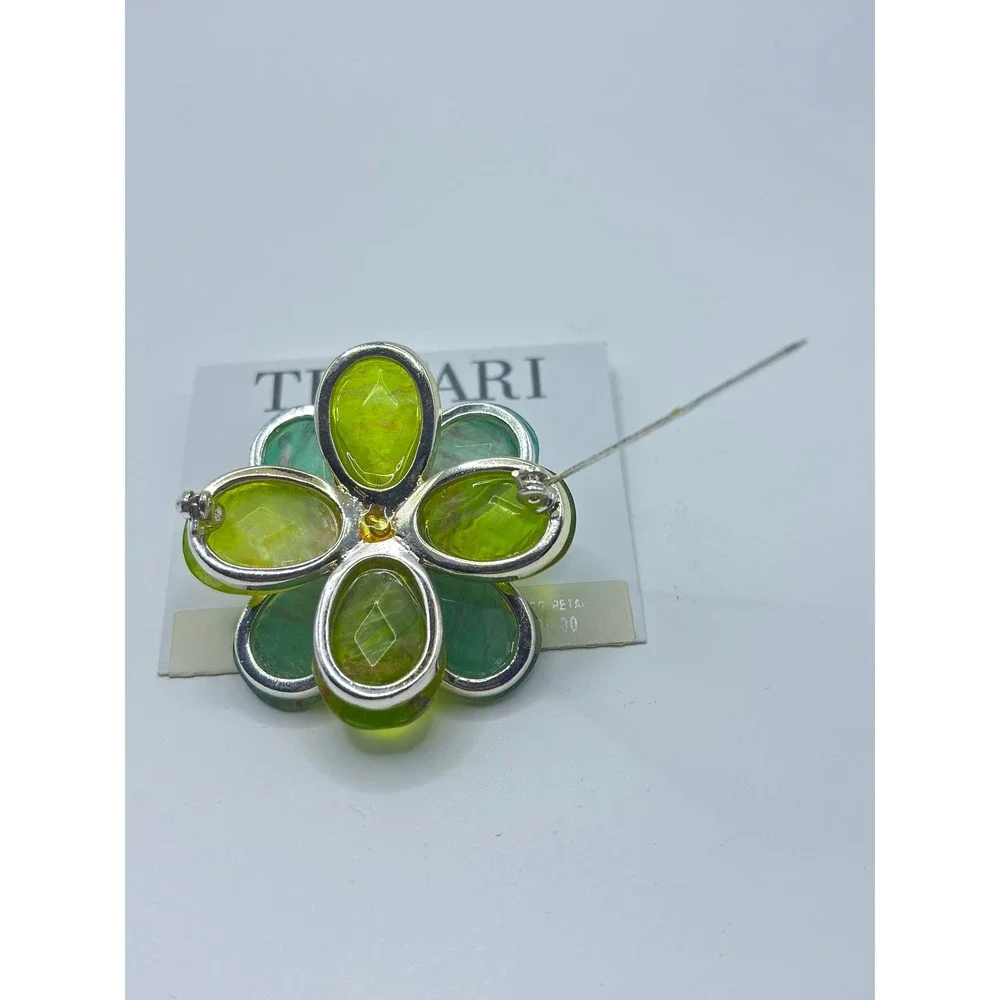 Trifari Green Flower Brooch Silver Tone‎ Lime Emerald Petals Rhinestone Pin NEW